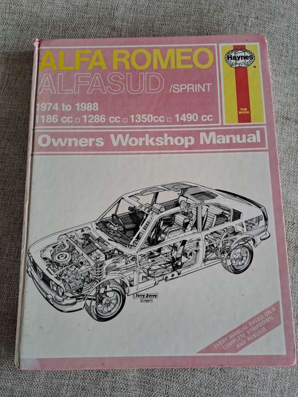 Alfa Romeo Alfasud / Sprint 1974 to 1988 Owners Workshop Manual - Haynes