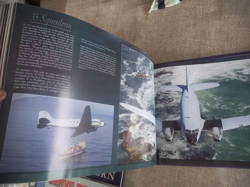 Soaring With Eagles : The South African Air Force - Visual Celebration - Frank Dely
