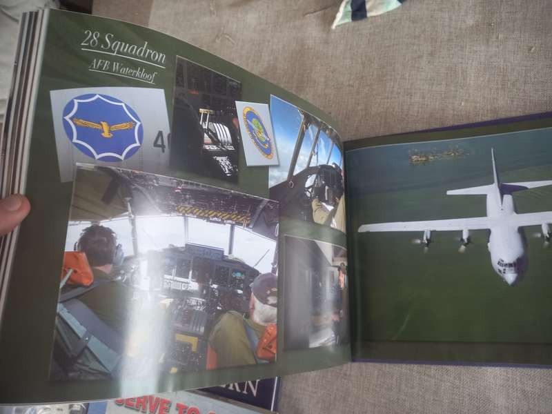 Soaring With Eagles : The South African Air Force - Visual Celebration - Frank Dely