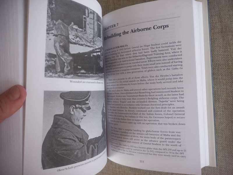 Jump Into Hell: German Paratroopers in World War II - Franz Kurowski