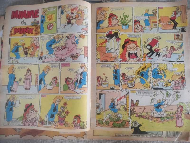 Beano Dandy Comic Books x 5
