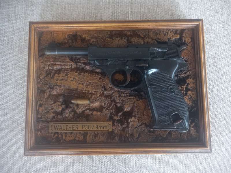 Walther P38 foam display piece