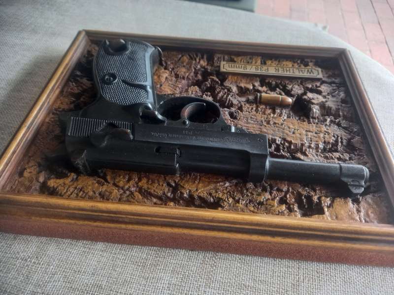 Walther P38 foam display piece