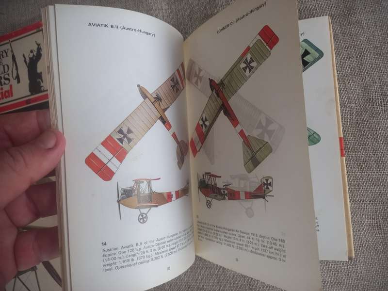 The Pocket Encyclopedia of World Aircraft in Colour Bombers 1914 - 19 - Patrol and Reconnaissance