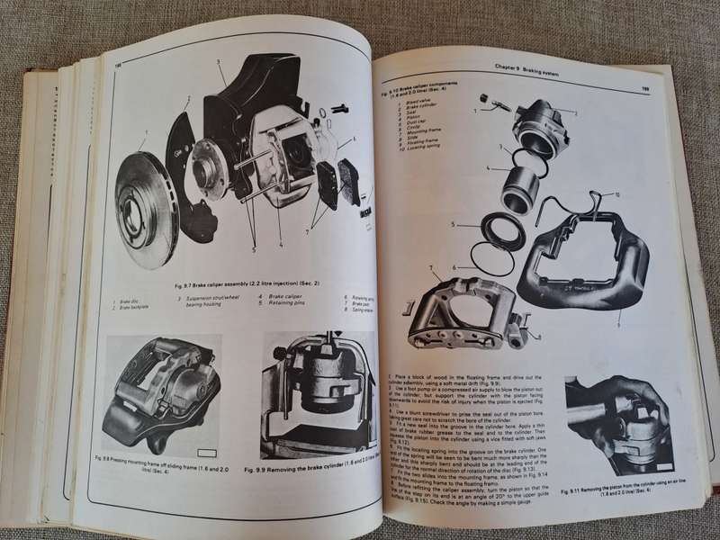 Audi 100 4- & 5-cyl October 1976 to 1979 Owners Workshop Manual