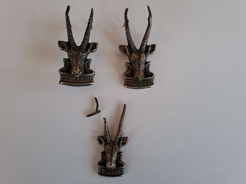 SWATF Head Quarters Collar (x2) and Beret / Cap Badges