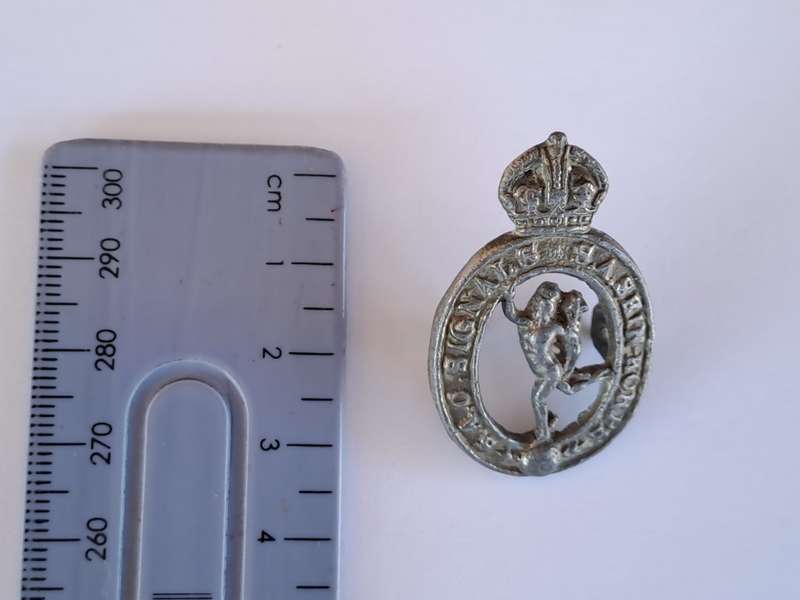 South African Corps Signals (SAC) / Sein-Korps Cap Badge