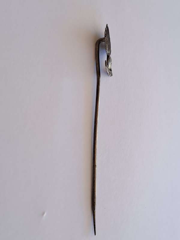 Royal Artillery UBIQUE Lapel Pin