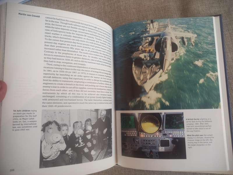 The Oxford Illustrated History of Modern War - Charles Townshend