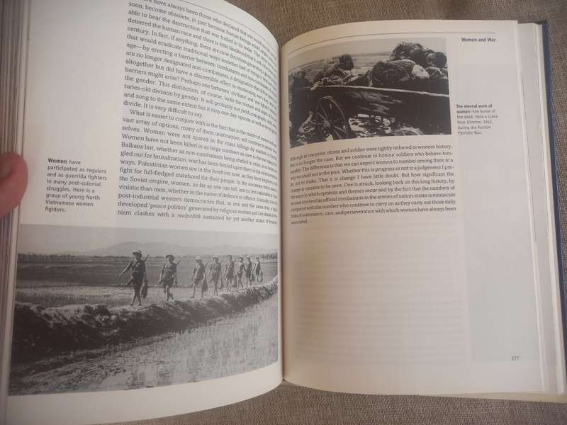 The Oxford Illustrated History of Modern War - Charles Townshend