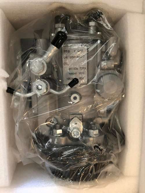 Isuzu 4JH1 VP44 NKR77 Zexel high pressure diesel Injector pump