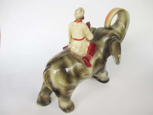 ELAPHANT FIGURINE SOUVENIR LM