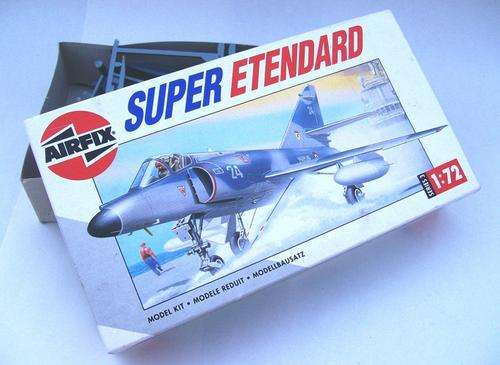 AIRFIX SUPER ETENARD MODEL PLANE. VINTAGE TOY.