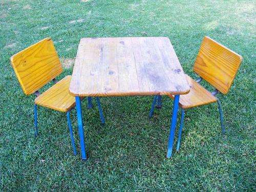 VINTAGE CHILDREN'S TABLE AND 2 CHAIRS