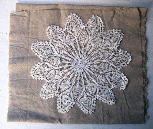 VINTAGE CROCHETED DOILY