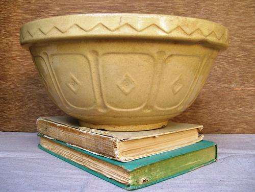 VINTAGE MIXING BOWL