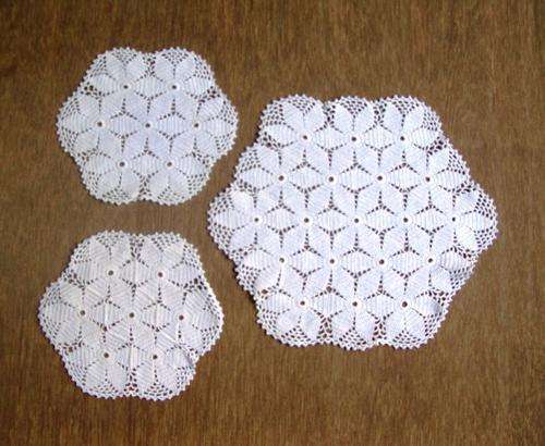 SET OF 3 VINTAGE DOILIES