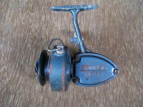 VINTAGE FISHING REEL