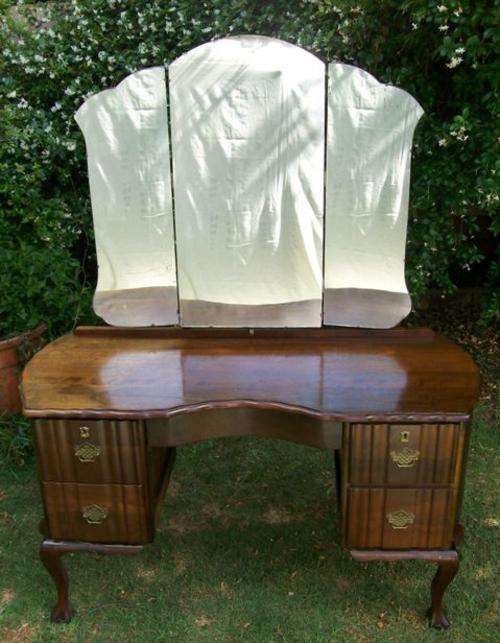 VINTAGE TEAK BALL AND CLAW DRESSING TABLE