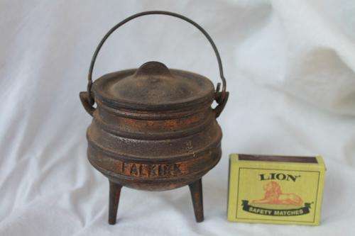 VINTAGE FALKIRK POT