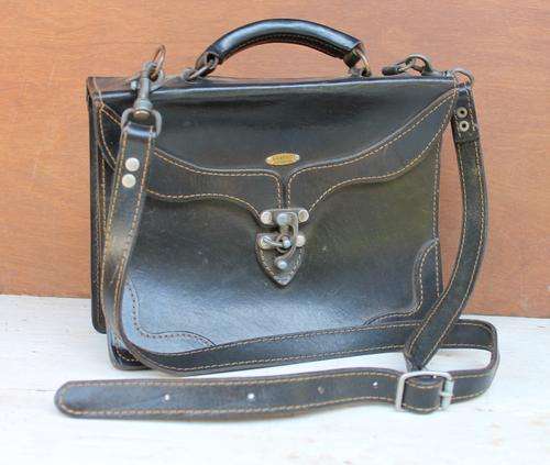 VINTAGE LEATHER HANDBAG