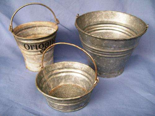 GALVANIZED BUCKETS