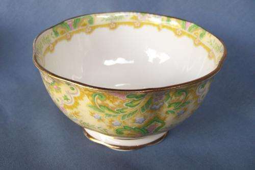 VINTAGE ROYAL ALBERT BONE CHINA SUGAR POT