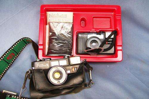 VINTAGE FUJICA CAMERA X2
