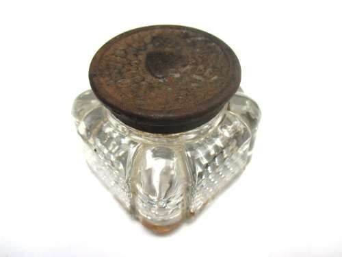 INK BOTTLE WITH PEN REST