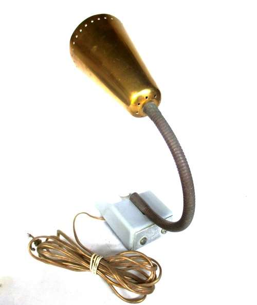 VINTAGE LAMP/BEDSIDE LAMP