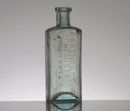 ANTIQUE A.A. BONES CHEMIST PRETORIA BOTTLE