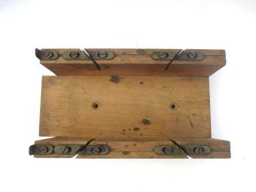 VINTAGE MITER BOX HAND TOOL