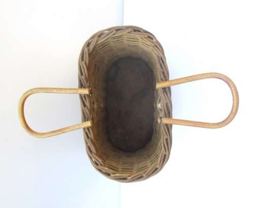BOTTLE/PICNICK BASKET