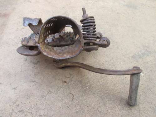 ANTIQUE CORN SHELLER/COD STRIPPER