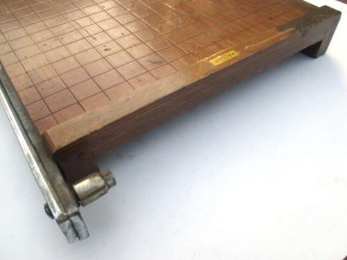 VINTAGE PAPER GUILLOTINE