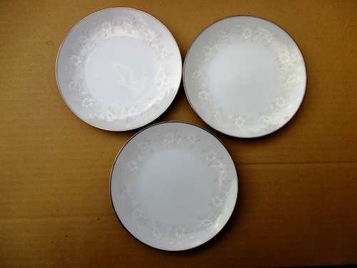 NORITAKE 6901 SIDE/CAKE PLATES  x3
