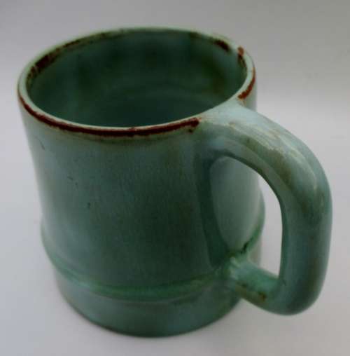 VINTAGE LYNN WARE CERAMIC MUG