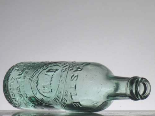 10oz CASTLE MINERAL WATER and ICE WORKS JHB BOTTLE