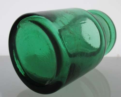 ANTIQUE UTILITY BOTTLE GREEN