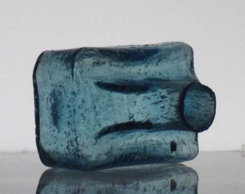 ICE BLUE BOAT INK FULL OF BUBBLES