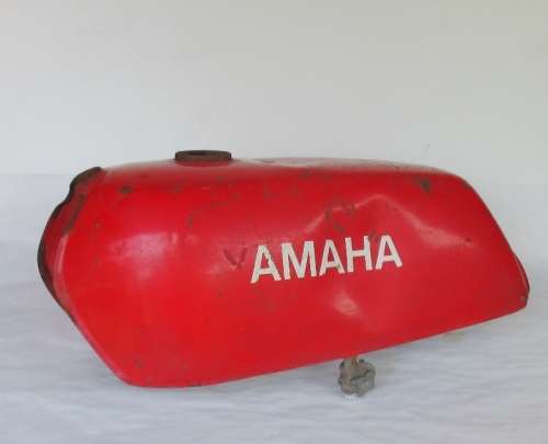 VINTAGE YAMAHA MOTOR CYCLE TANK