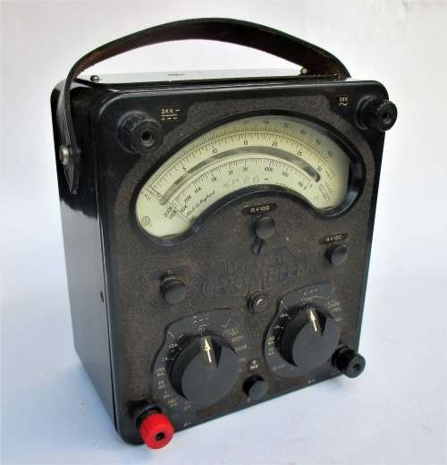 VINTAGE UNIVERSAL AVO METER