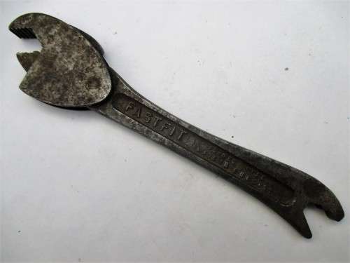 FASTFIT ADJUSTABLE WRENCH