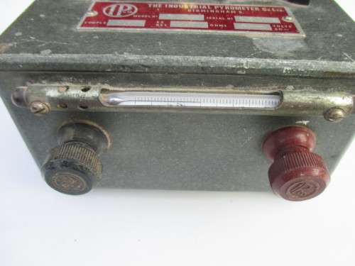 INDUSTRIAL PYROMETER