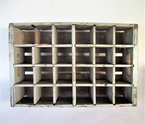 VINTAGE CANADA DRY COOL DRINK CRATE