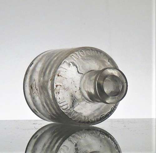 WINSOR & NEWTONE LONDON BOTTLE