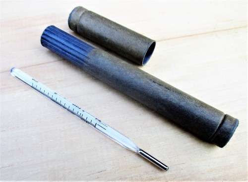 VINTAGE THERMOMETER