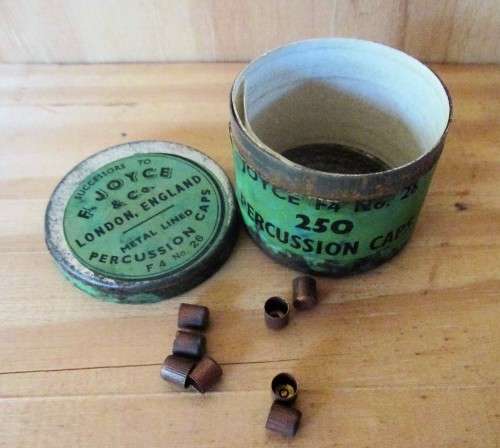 VINTAGE PERCUSSION CAPS F. JOYCE TIN (BLACK POWDER)