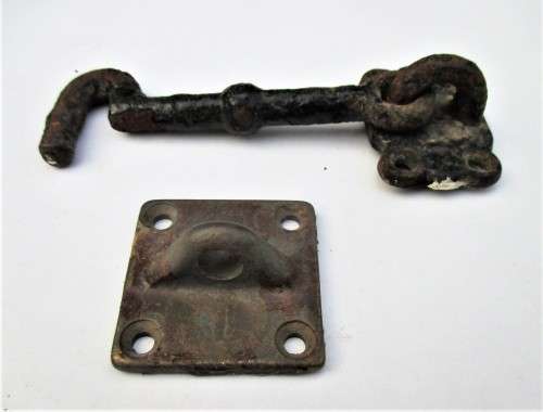 VINTAGE  CABIN HOOK/LATCH