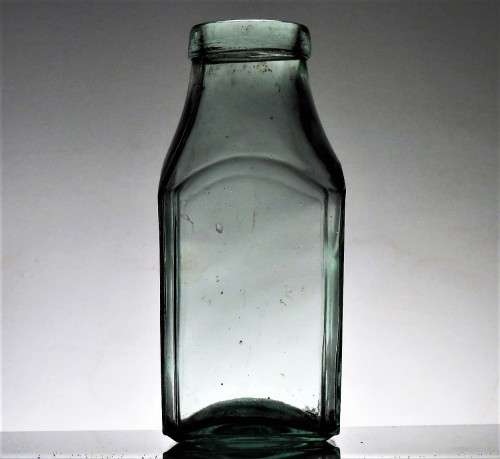 ANTIQUE PICKLE BOTTLE